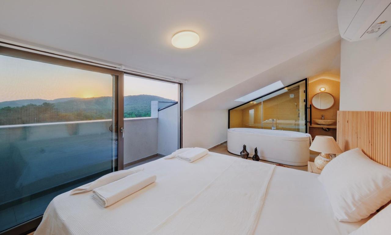 Villa Neo With 2 Private Pools, Bbq, Jacuzzi And Sauna Fethiye Exterior foto